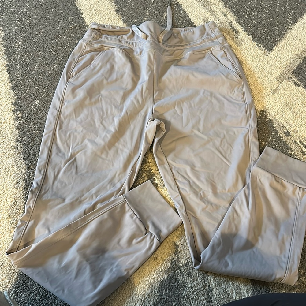 Halara joggers. Really light and comfy. Grey. XL petite.